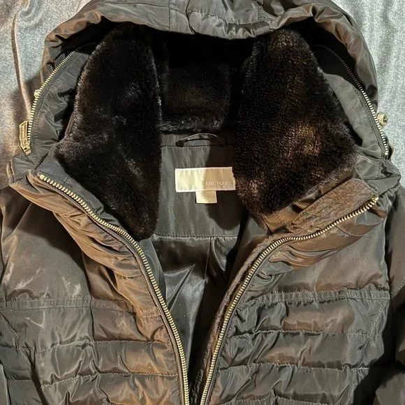 Michael Kors coat - Picture 3 of 4